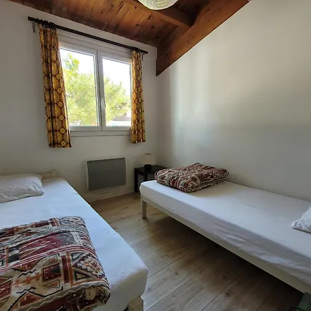 Prázdninový dům Villa 4 Chambres A La Palmyre, Proche Plage - Fr-1-705-95